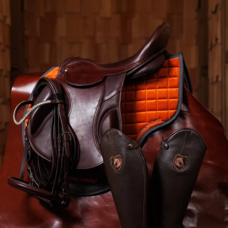 Седло троеборное для езды по пересеченной местности