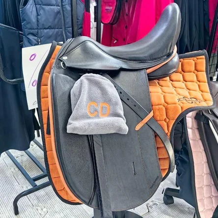 Седло выездковое OLGARS коллекция Романтика